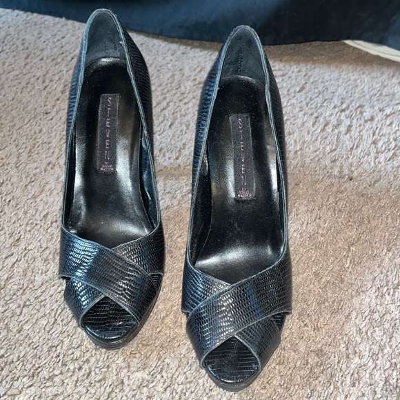 Steve Madden heels - Picture 3 of 4